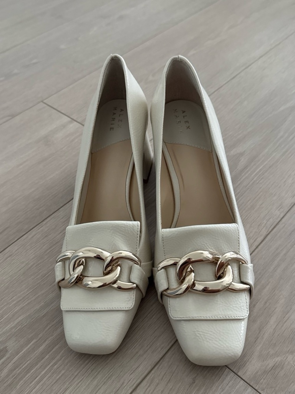 Alex Marie Cream Leather Pumps with Gold Chain Accent - Picture 1 of 4